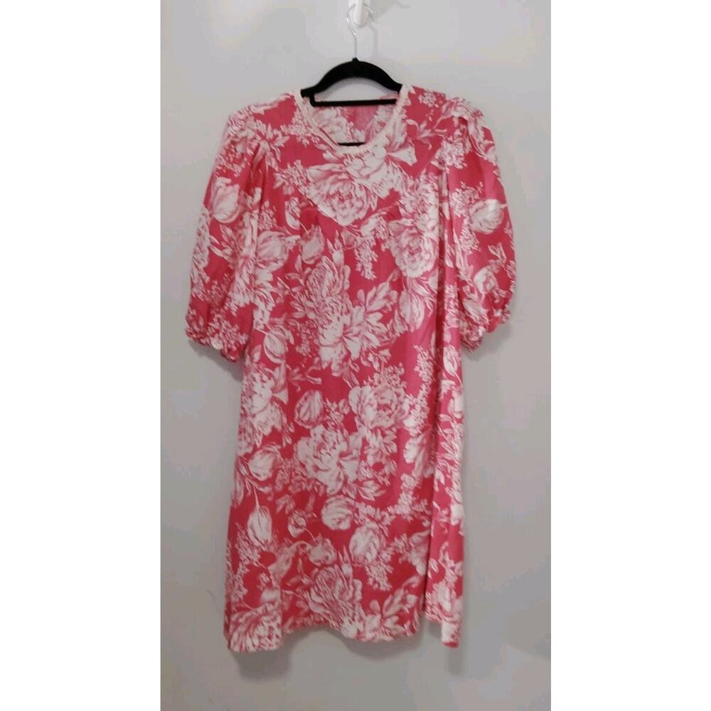 Vintage House Dress Handmade Floral One Size Boho Grandma Core Front pockets